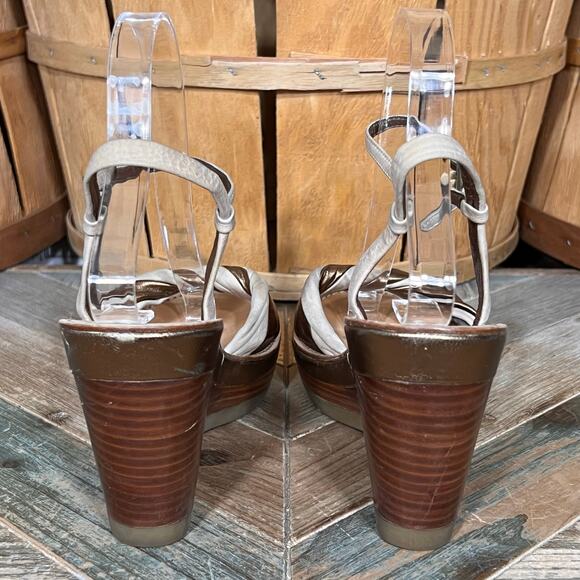 Cole Haan NikeAir Tan Gold Metallic Leather Stacked Wedge Heel Sandal Women 8.5 - Picture 6 of 11